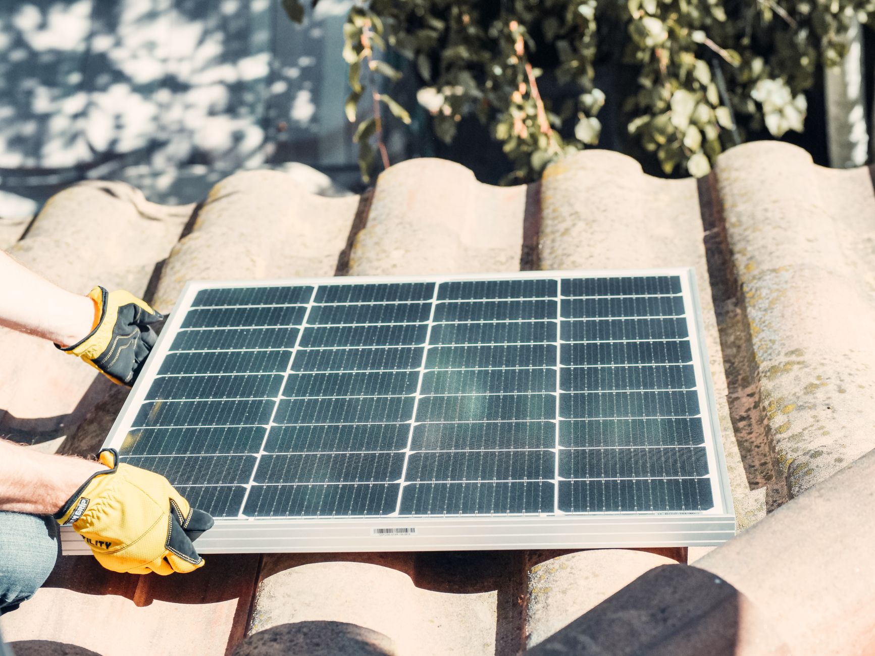 Installateur Panneaux Solaires équipe à Le Mans